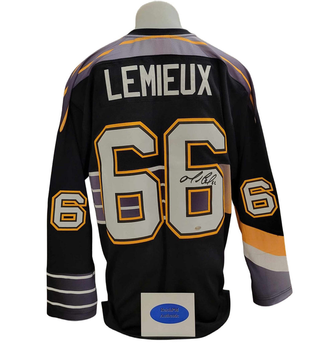 Chandail officiel Mitchell and Ness signé - Mario Lemieux ROBO 96-97 Ajs et Sign on Sport coa