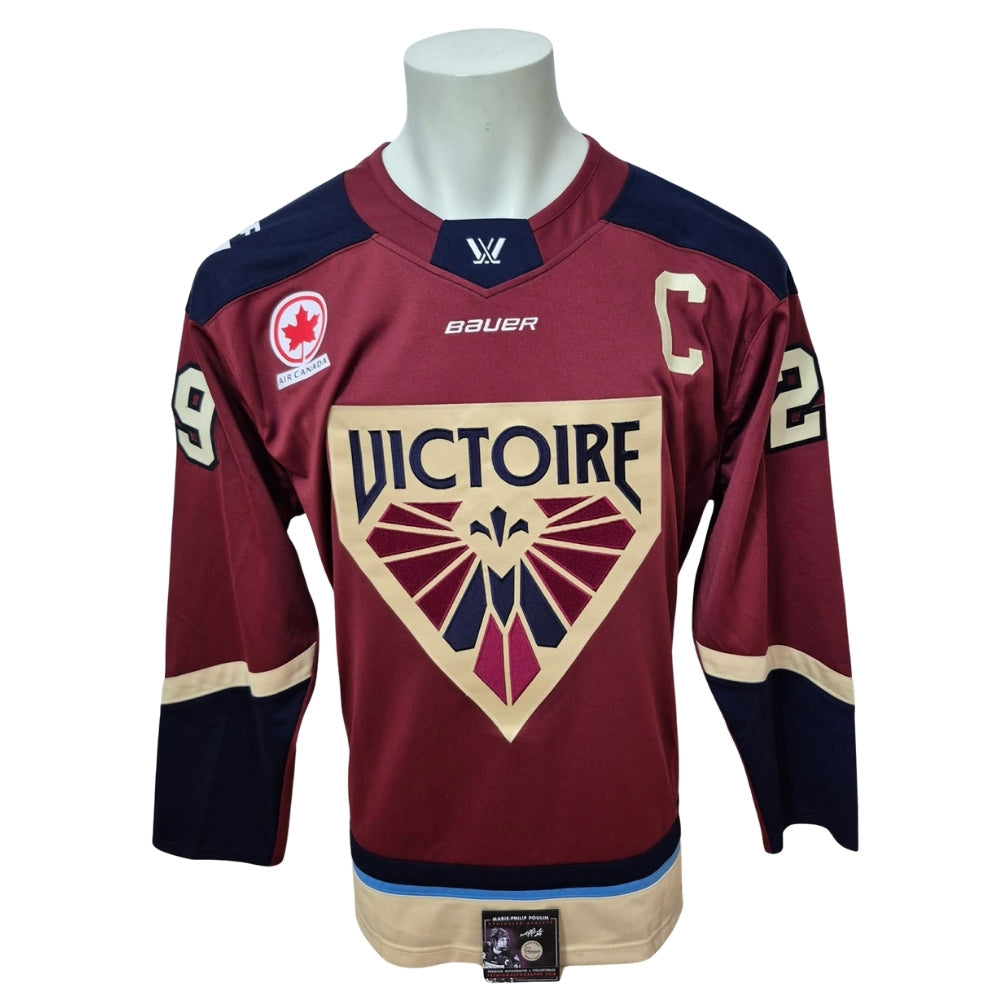 Official signed Bauer jersey - Marie-Philippe Poulin domicilewith inscription "capitaine clutch" Premium Autograph coa